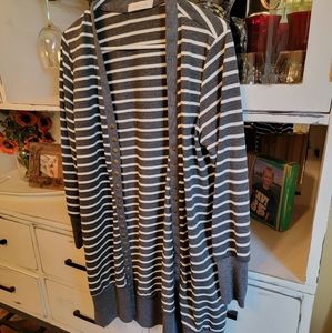 Dark grey & white stripped sweater size large